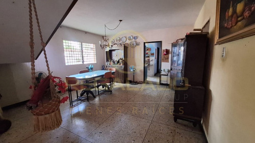 Cv-1662 Zona Norte Casa Comercial Avenida 9