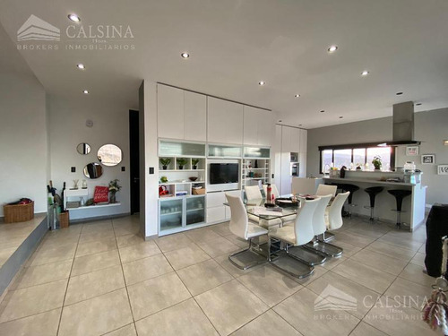 Casa En Venta En La Cuesta La Calera