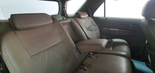 Toyota Hilux Sw4 3.0 Srv 4x4 7 Lugares