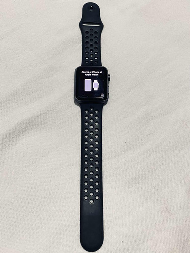 Apple Watch Series 2 Nike+ - 42mm Aluminum Case Con Cargador