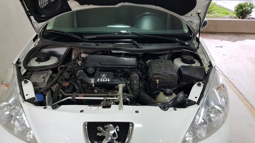 Peugeot 207 2014 Hdi ( Diesel ) 84.000 Km Reales, Excelente