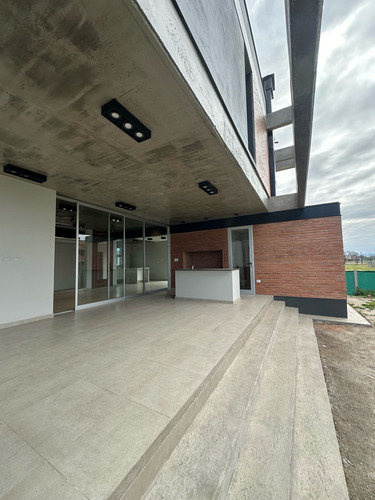 Casa En Venta En Country The Point, Yerba Buena