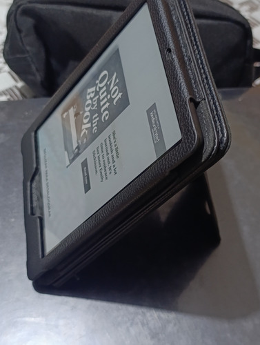 Amazon Kindle Paperwhite 2021 11va Generación 8gb + Funda (Usado)