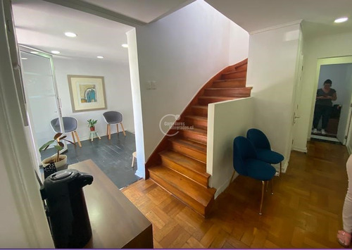 Local Comercial En Arriendo En Vitacura