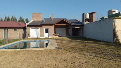 Imagen 2 de 7 de Casa Tres Dormitorios Funes