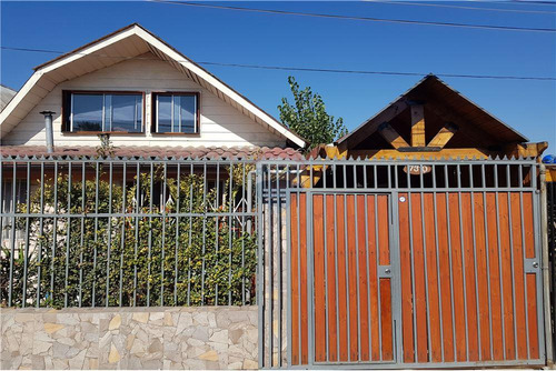 Vendo Casa En Lo Prado De 2 Pisos 3 Dorm. 2 Baños.
