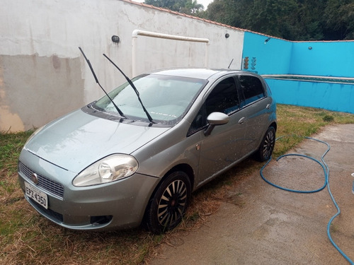 Imagem 9 de 10 de Fiat Punto 2010 1.4 Elx Flex 5p