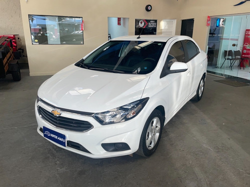 Imagem 3 de 9 de Chevrolet Gm Prisma Lt 1.4 Branco 2019