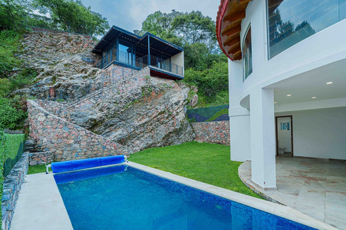 Moderna Residencia Nueva En Rancho San Diego, Ixtapan De La Sal - Pueblo Mágico