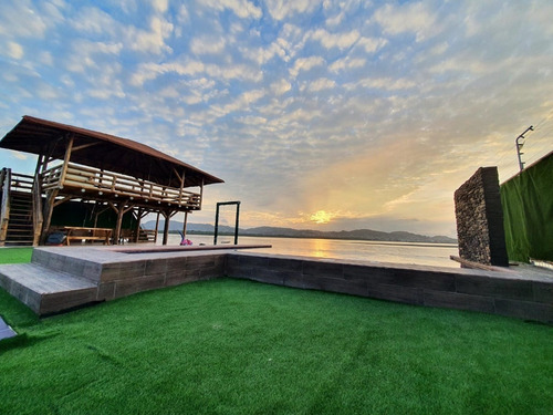 Imagen 10 de 14 de Casa Frente Al Mar Esmeraldas - Tachina