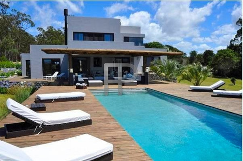 Imagen 2 de 13 de Chacra En Venta Punta Piedras 4 Dorm, 9928 Has #1820