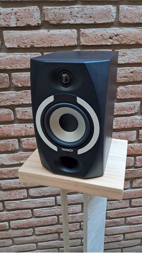 Par De Monitores Tannoy Reveal 501a