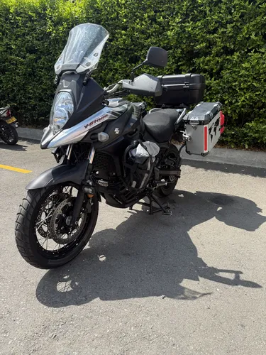 V-strom 650 Xt Modelo 2020 Color Negro