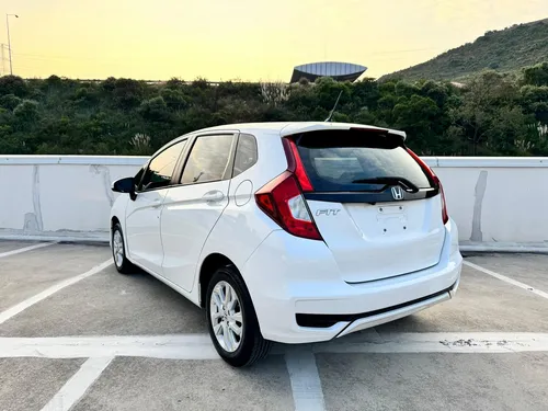 Nissan Versa Exclusive Aut