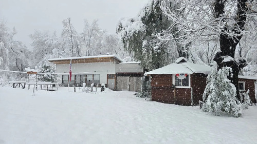 Parcela 5000 M2 Con 2 Cabanas Sector Internada