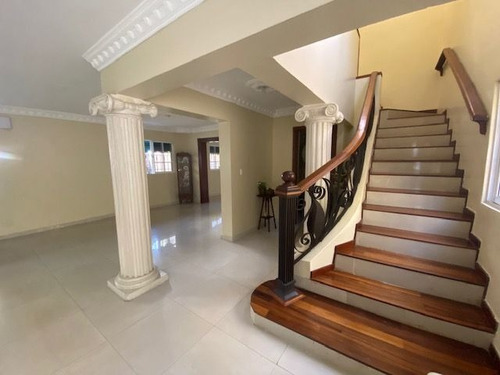 Casa En Venta En Cacicazgos