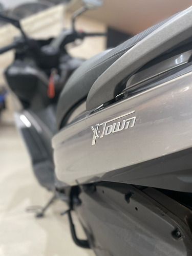 X-town 250 Maxi Scooter Kymco No Qj Voge Sym Burgman