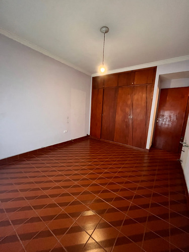 Chalet 4 Ambientes, Garage Y Parque