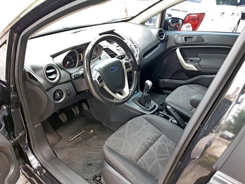 Ford Fiesta Kinetic Titanium 2013 Full Mexicano