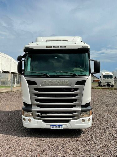 Imagem 2 de 14 de Scania R480 6x4 2015 C/ Retarder Susp. Mola