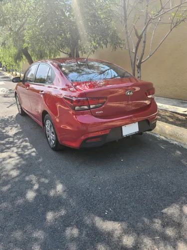 Kia Rio 1.6 L Sedan At