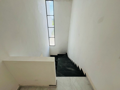 Casa En Venta En Veracruz. Con 4 Recamaras. Fracc. Las Palmas.