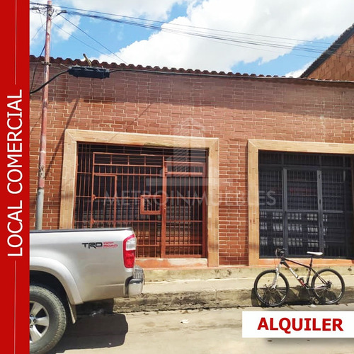 Imagen 2 de 8 de Local Comercial En Alquiler Para Repuestos