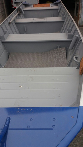 Imagem 10 de 10 de Barco De Aluminio Com Carreta Sem Motor