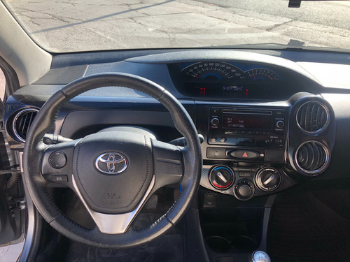 Toyota Etios 1.5 Sedan Xls