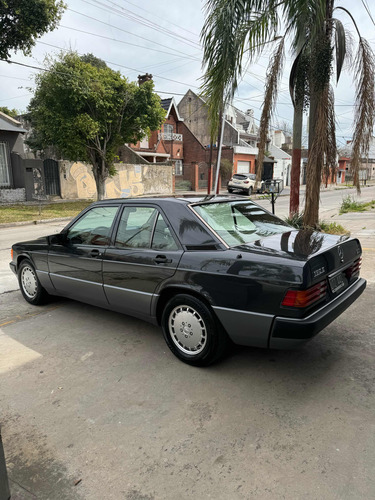 Mercedes Benz 190e 2.3