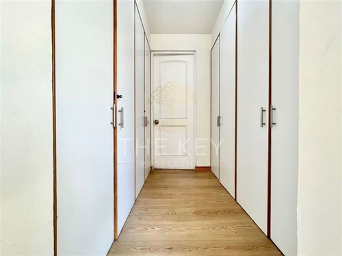Imagen 16 de 25 de Amplia Casa Con Piscina En Venta De 6 Dormitorios - La Reina