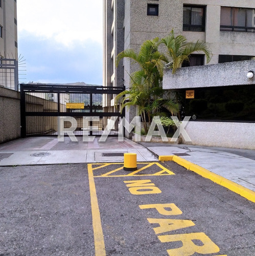 Imagen 2 de 23 de Apartamento En Venta En Zona Tranquila Y Privada. Urb. Las Minas, San Antonio De Los Altos - Remax Life.
