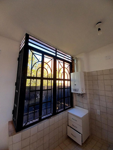Imagen 2 de 11 de Departamento 2 Dormitorios Barrio Sur
