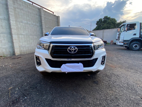 Hilux 2.8 Srx 4x4 Cd 16v Diesel 4p Automático