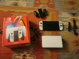 Nintendo Switch Oled, 64 Gb + Juego Mario Kart 8 Deluxe