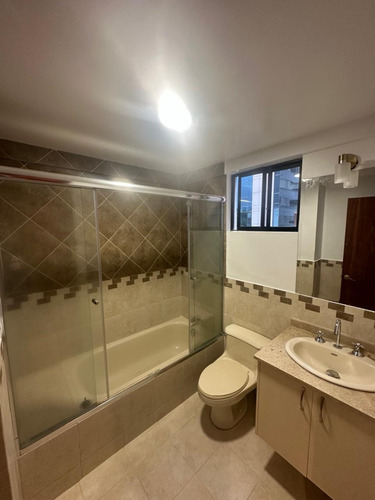 Venta De Suite Premium En Downtown Quito 66m2
