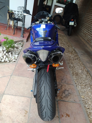 Yamaha Yfz R1