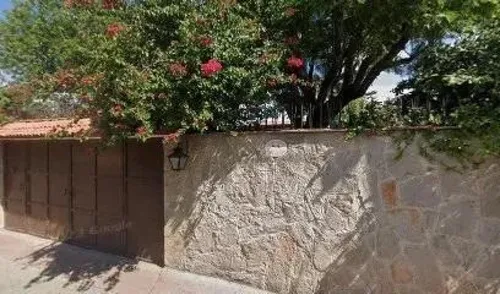 Casa Con Alberca Y 6 Recámaras En El Centro De Tequisquiapan, Querétaro