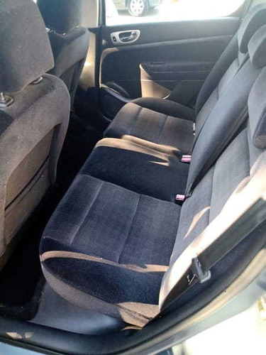 Imagem 11 de 13 de Peugeot 307 Sedan Feline 2.0 16v(aut.) 4p