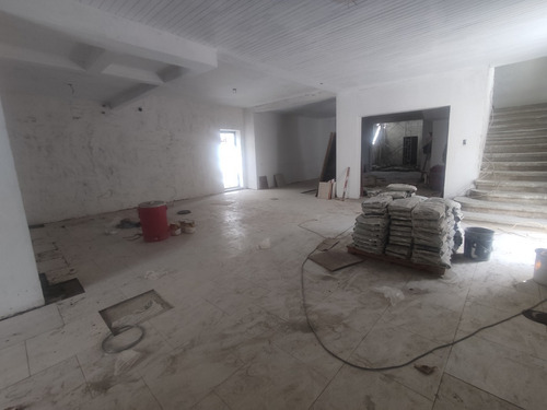 Imagen 6 de 8 de Se Alquila Casa Comercial 1200m2 Ubicada En Los Chaguaramos