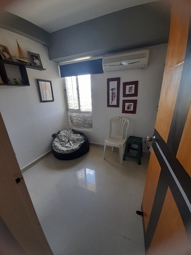 Imagen 16 de 30 de Angela Betancourt Vende, Bello Y Moderno Penthouse En Mañongo Foa-2394 04125067379 04244900499