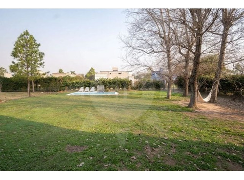 Casa En Venta, 4 Dormitorios, Aires Del Llano