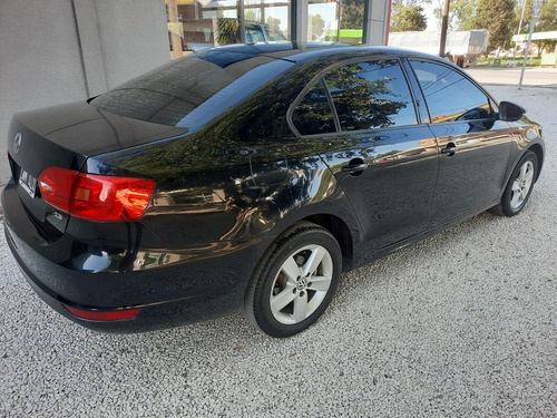 Imagen 3 de 7 de Volkswagen Vento 2012 2.5 Luxury 170cv