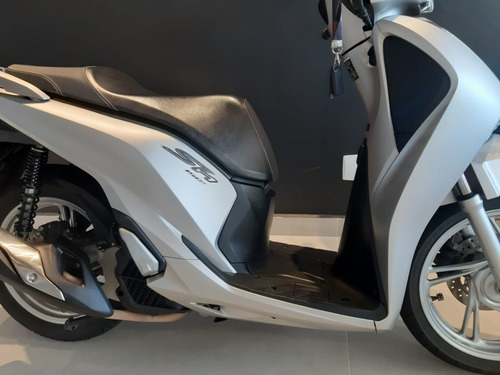 Honda Sh 150i 2017 Honda Pcx 150 Yamaha N-max 160 G