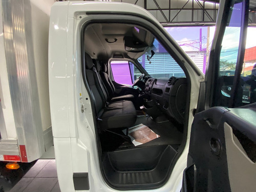 Renault Master chasis 2.3 L1H1 2P