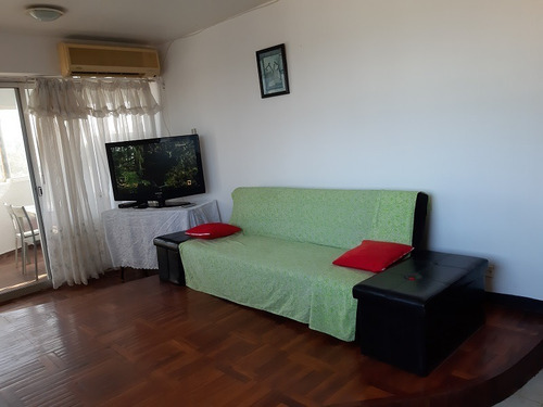 Imagen 3 de 13 de En Costa Azul Se Presenta Una Potencial Oportunidad De Un Apartamento Con Vista Y Salida Directa Al Mar.