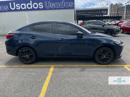 Mazda 2 GRAND TOURING