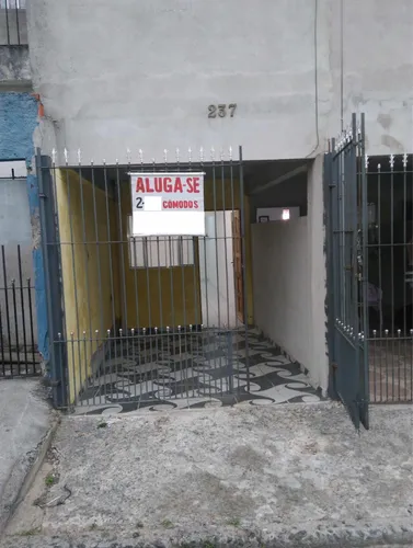 2 Cômodos 790$ C/garagem Individual Próx A Estação Itaqua
