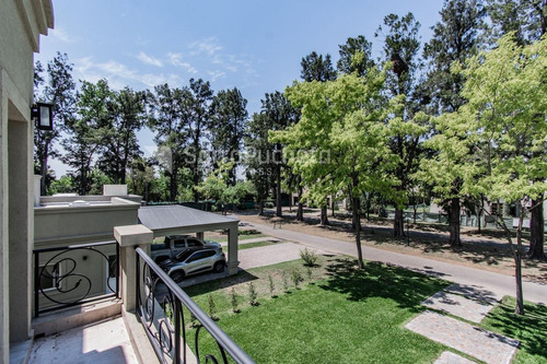 Imagen 26 de 30 de Venta Casa 5 Ambientes En La Cesarina - Barrio Cerrado - Barrio Privado - Country