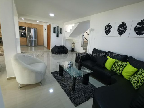 Imagen 3 de 28 de Hermoso Th De Esquina, Con Acabados De Primera. Comodas Habitaciones Con Closet, Hermosa Cocina Completamente Equipada, Amplio Patio Con Caney, 3 Puestos De Estacionamiento Techados
